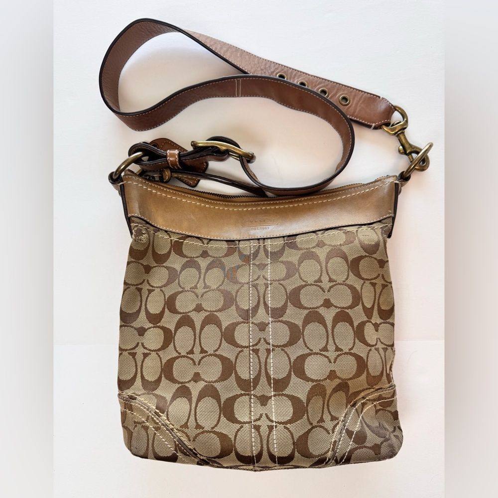 Vintage Coach Signature Crossbody Shoulder Bag